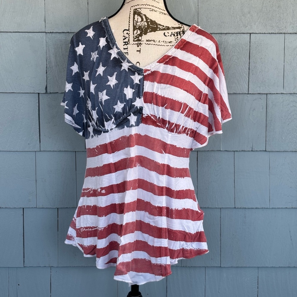 Venus Patriotic Top